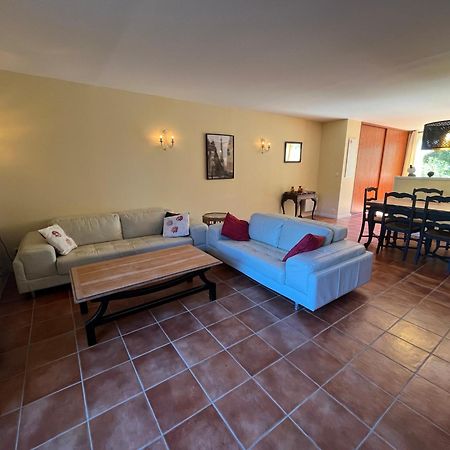 Gites Le Mathelin Lamothe-Montravel Exterior photo