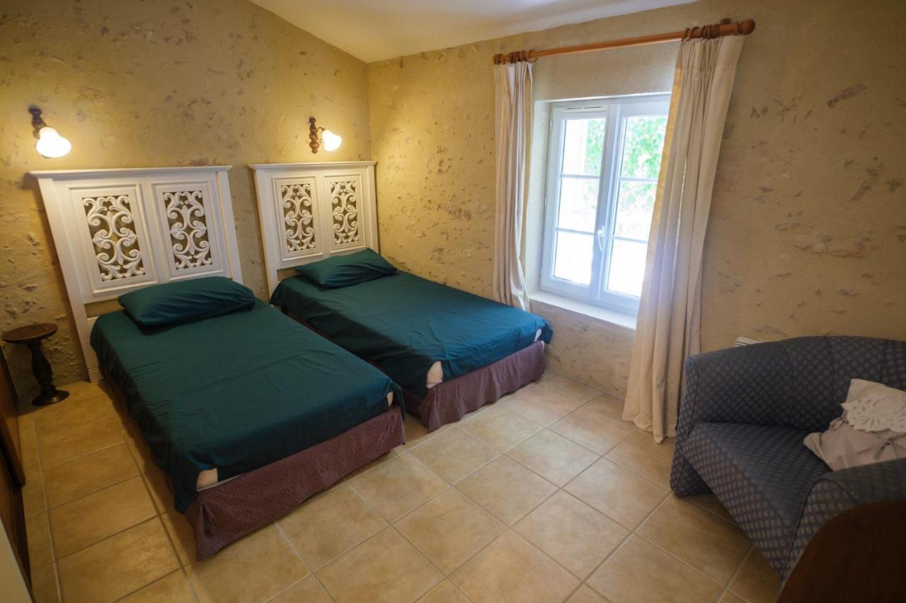 Gites Le Mathelin Lamothe-Montravel Exterior photo