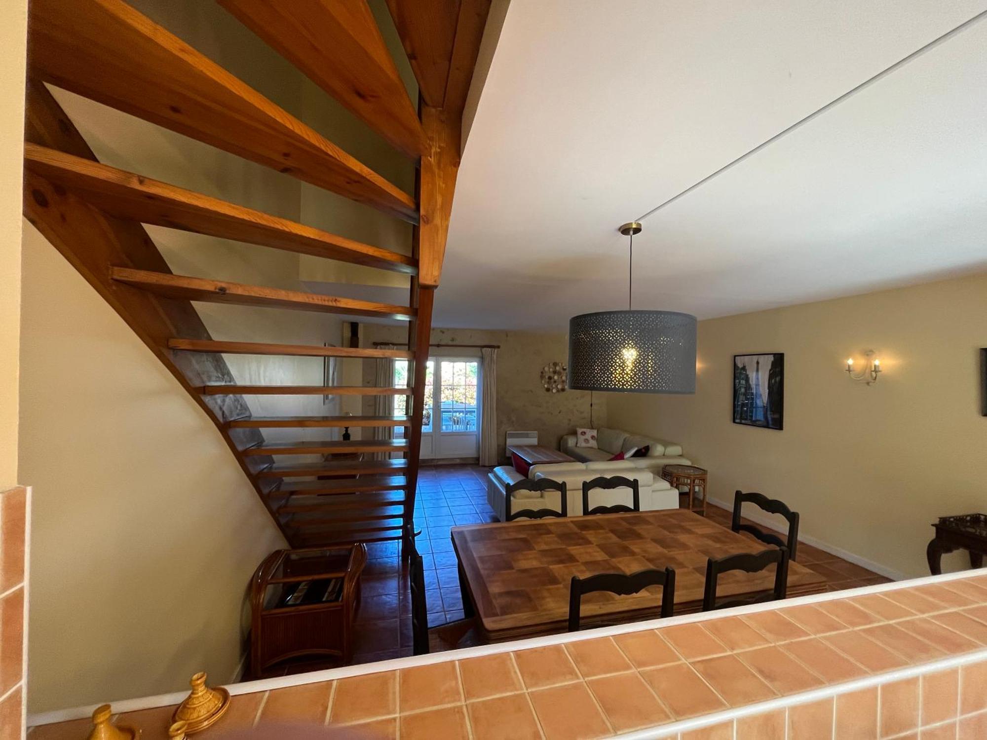 Gites Le Mathelin Lamothe-Montravel Exterior photo